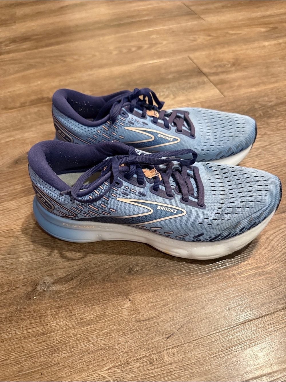 Brooks Glycerin 20 Women’s Running Shoes Size 7 B Blue Cushion Sneakers